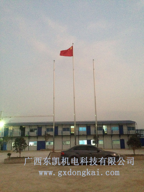 中泰集團項目分節旗桿-2