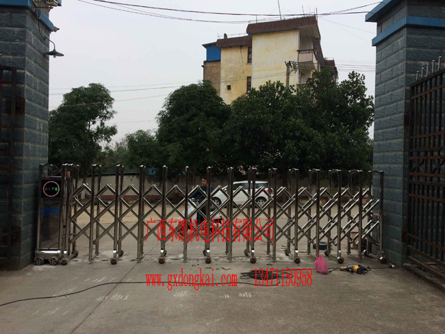 龍州縣公安局不銹鋼電動(dòng)門(mén)-2