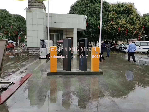300萬(wàn)像素車(chē)牌識別系統